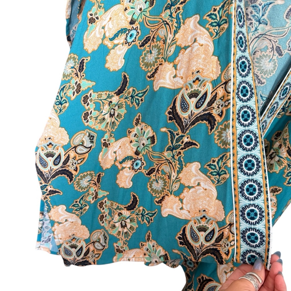 Knox Rose Floral Kimono Cardigan - Picture 3 of 5